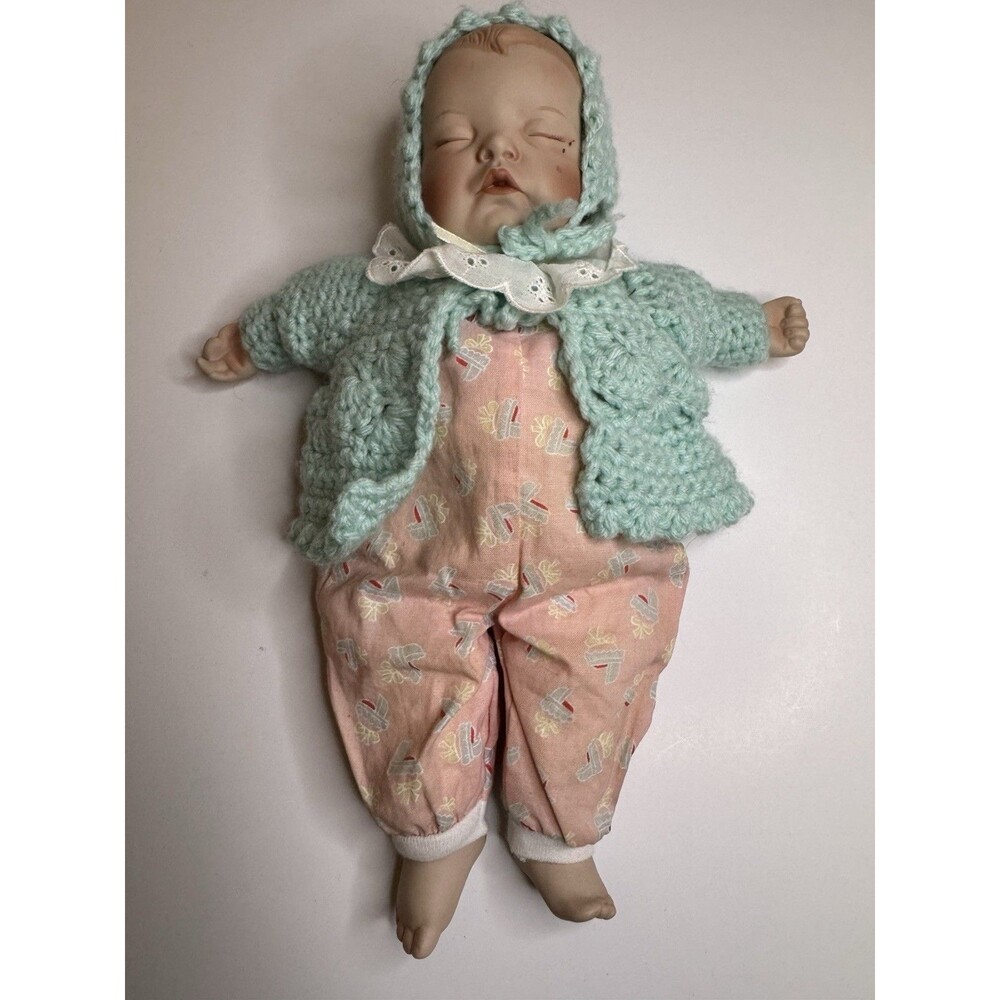 Vintage Ashton-Drake Yolanda Bello Porcelain Sleeping Baby Doll, Serial 8619B"